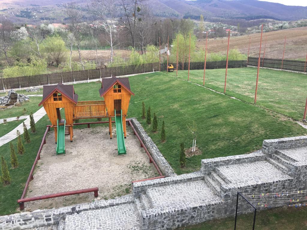 Pensiunea Amurg Mesesenii de Sus Luaran gambar